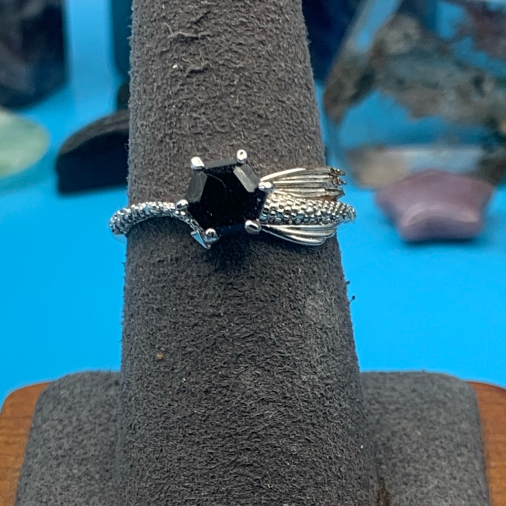 Fragrant Jewels Hand Of Protection Dragon ClawTalon Ring Nwt Sz 775 Vhtf 35$